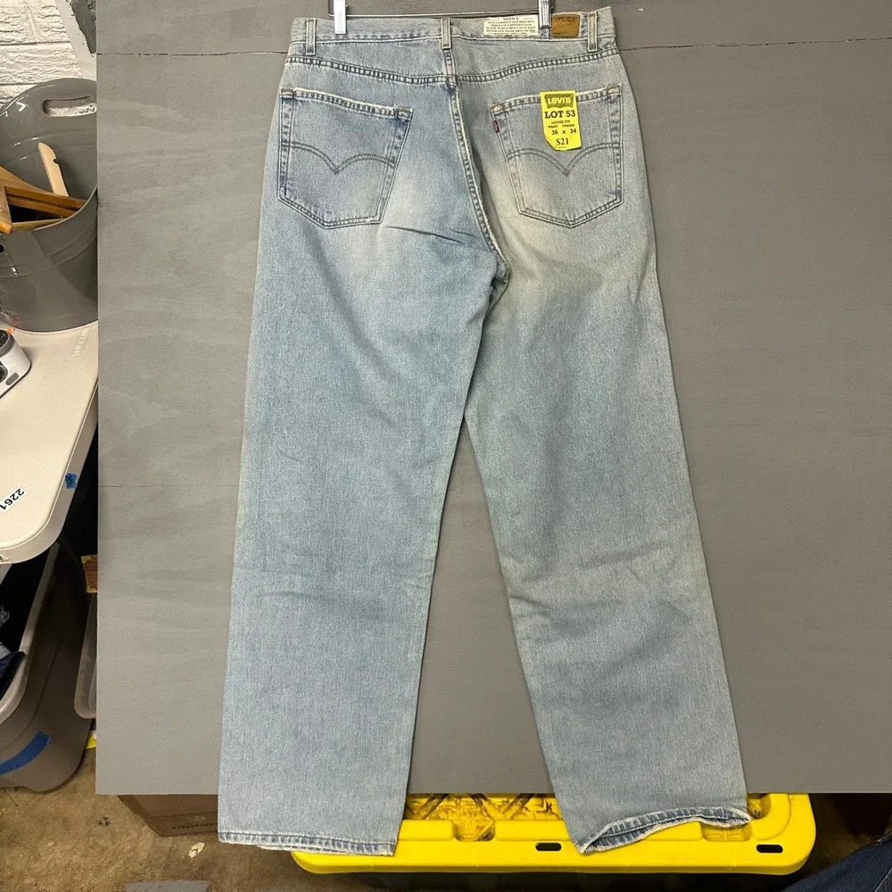 Levis loose fit